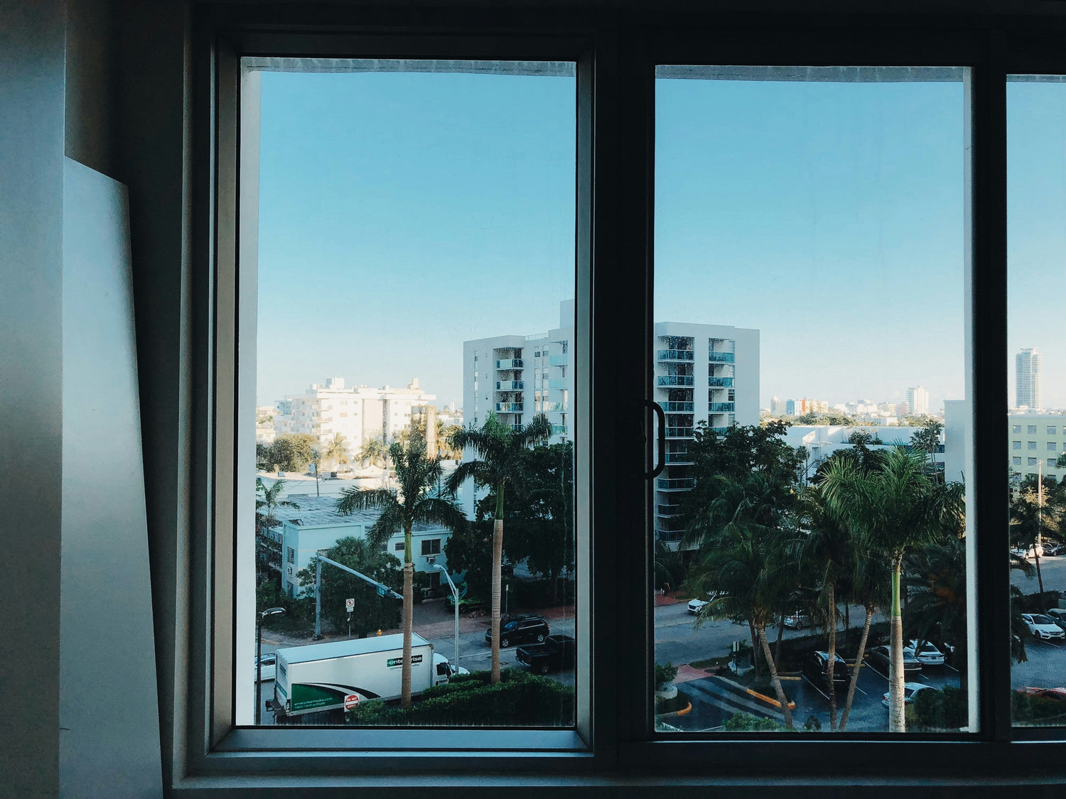 Maximieren Sie Ihren Komfort: Die Vorteile von Fensterfolien im städtischen Umfeld