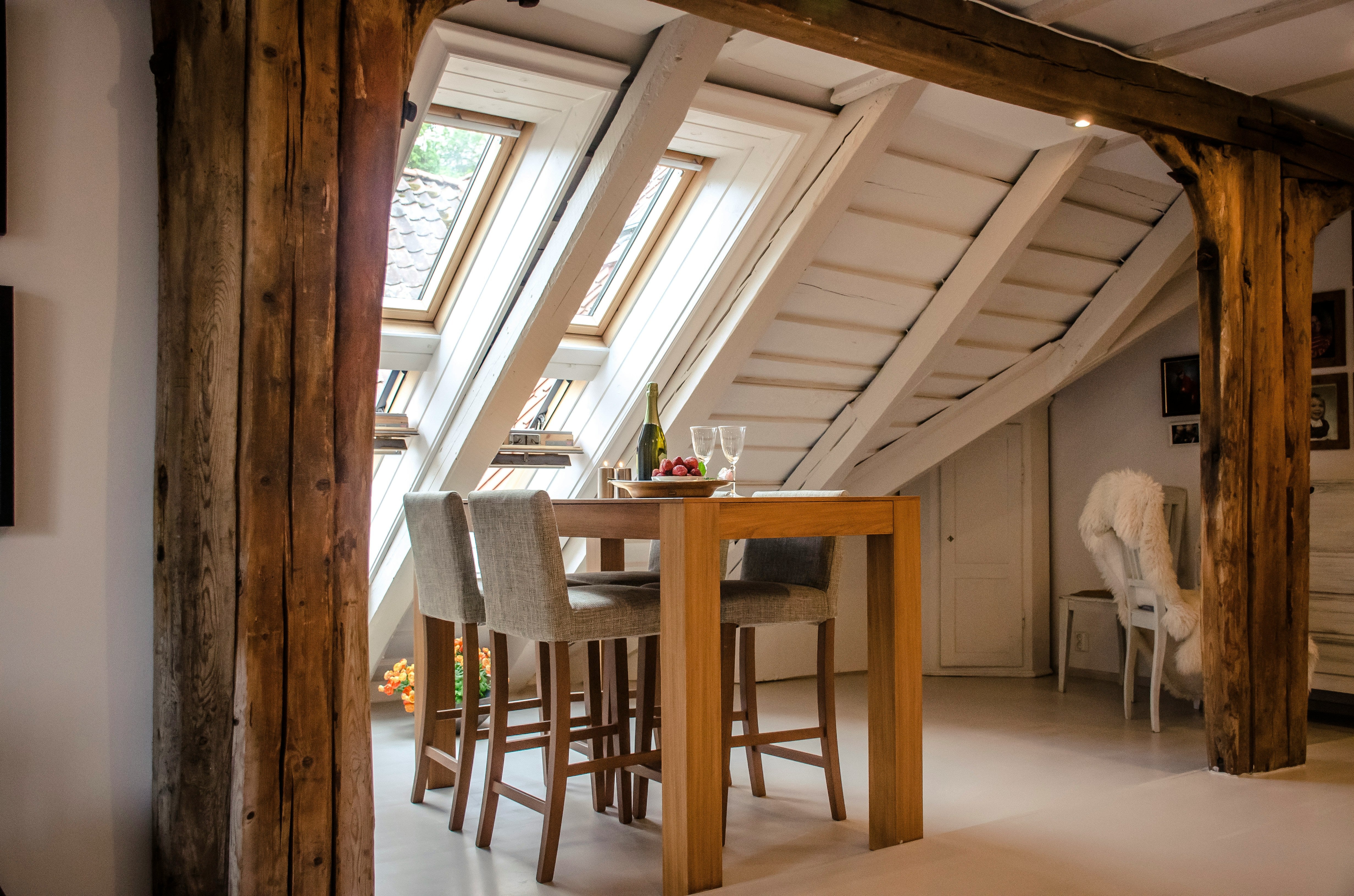 Wie kann Fenstergestaltung Ihr Loft verändern? Erfahren Sie mehr über großzügige und offene Designs