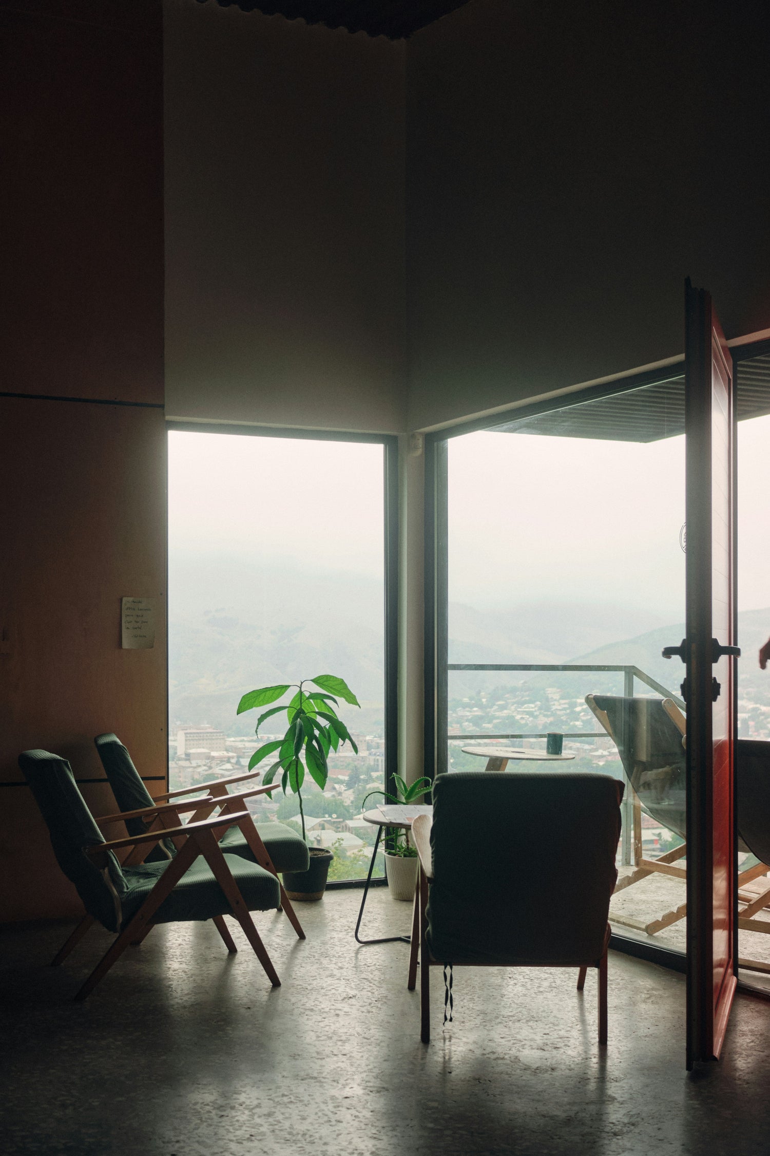 Fenstergestaltung für Kinder: Tipps und Tricks für ein farbenfrohes Raumkonzept