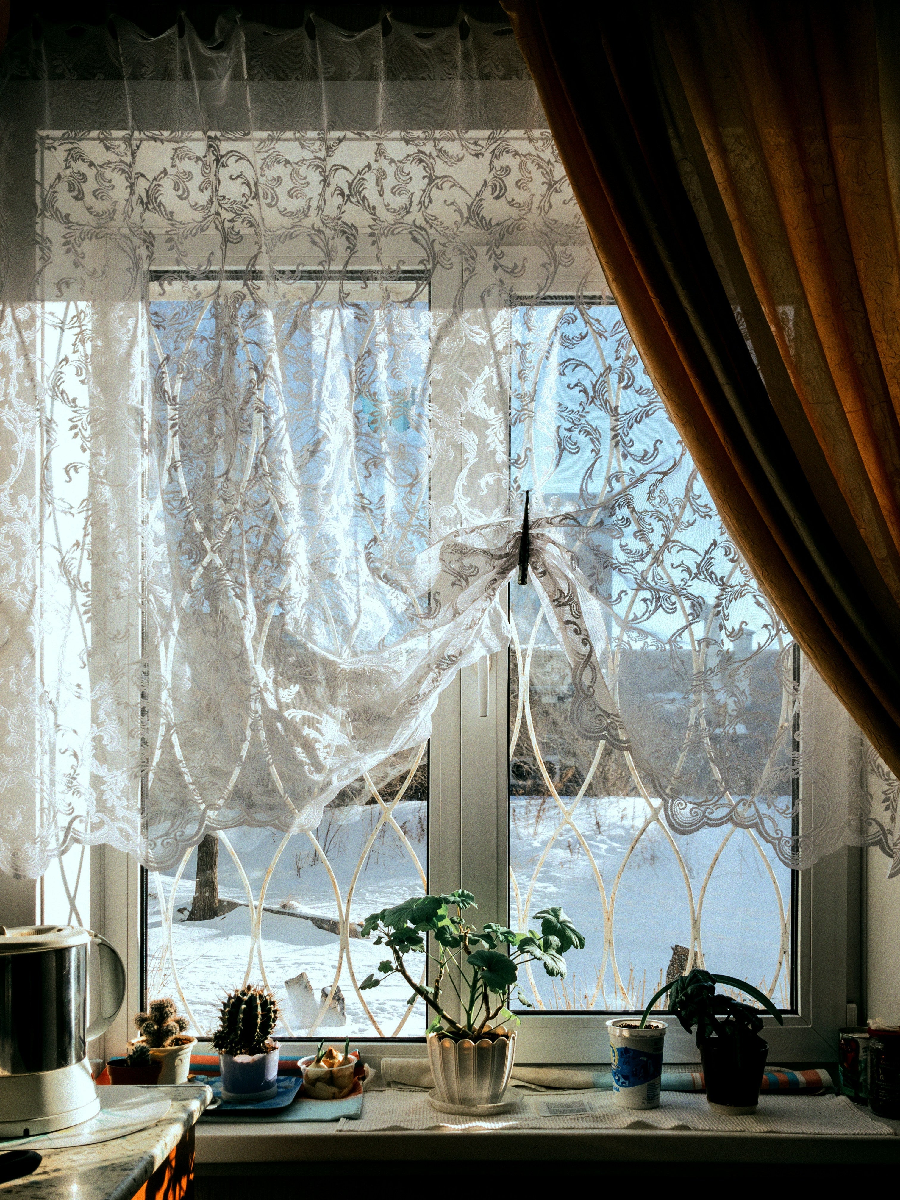 Wie kann Fenstergestaltung Ihr Zuhause in eine Wohlfühloase verwandeln?