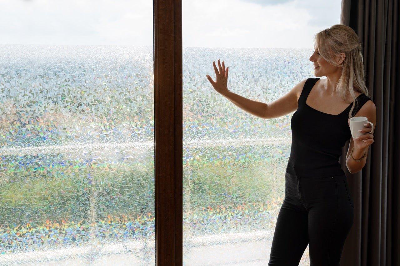 Eine Fensterfolie mit Muster: Eine Anleitung zur Anbringung - MARAPON®