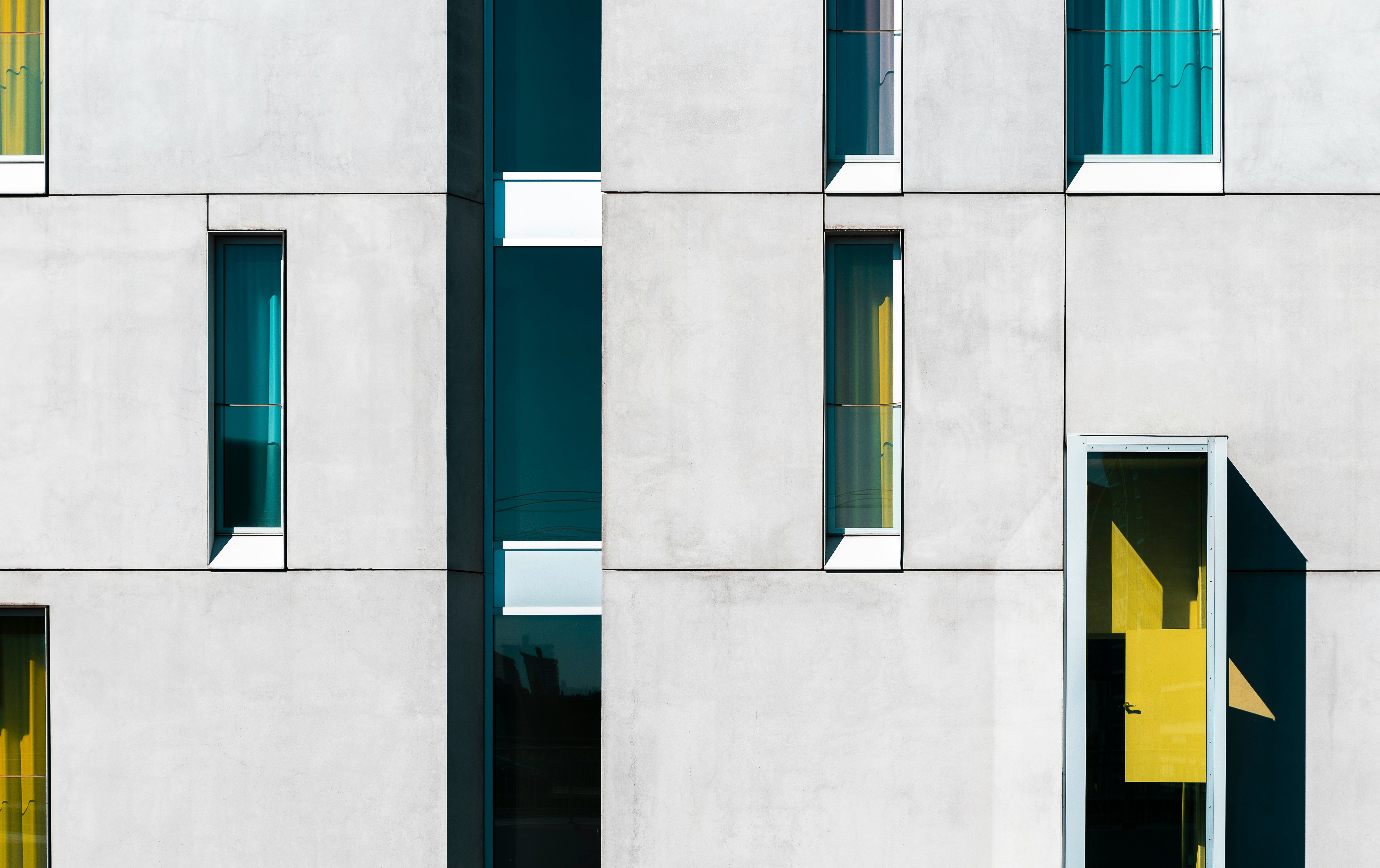 Fenstergestaltung für langes schmales Fenster: Tipps und Tricks zur optischen Vergrößerung