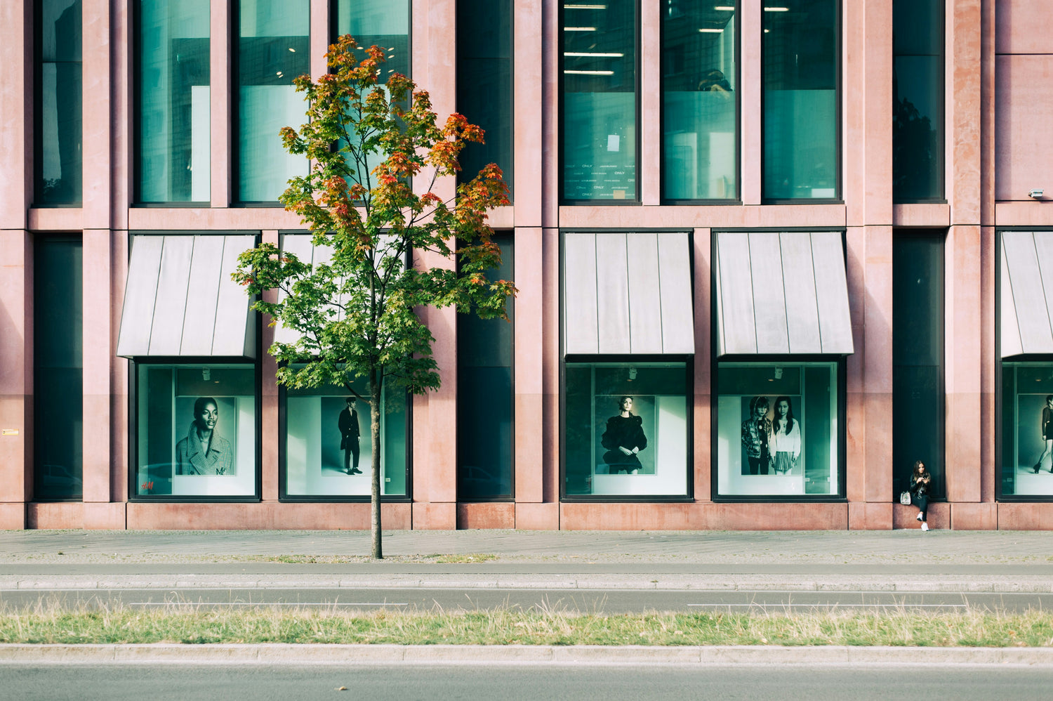 Entdecken Sie die Vorteile von Fensterfolien für ein elegantes Raumdesign