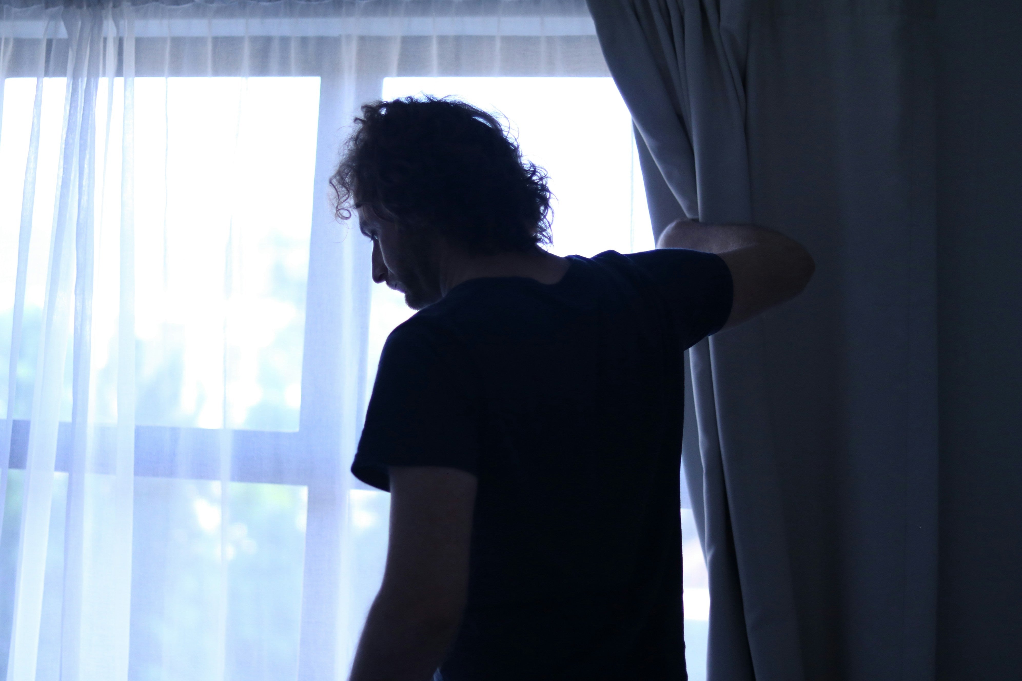Licht aus! Gardinen als Geheimwaffe gegen Schlaflosigkeit