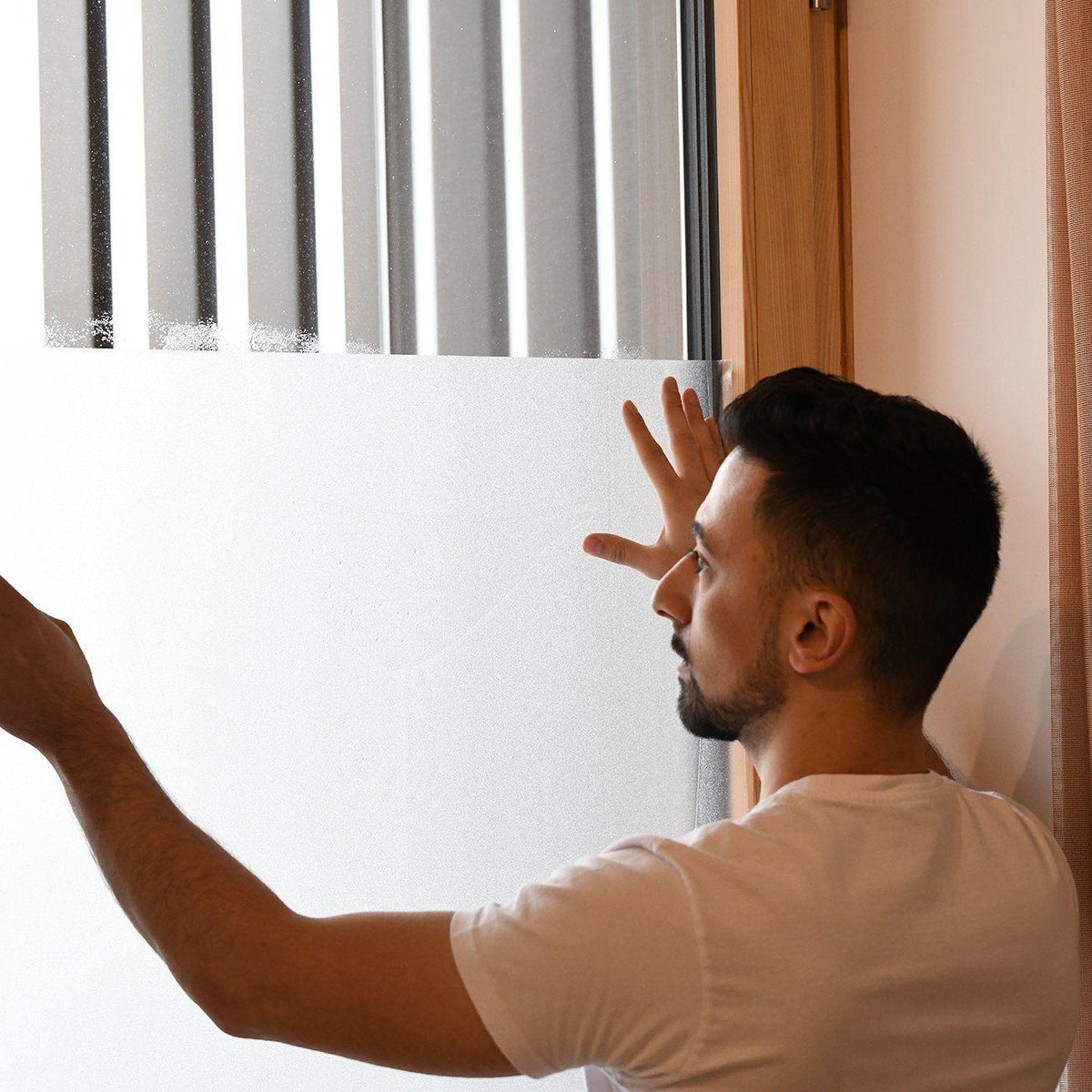 Milchglasfolie – Sichtschutz für Ihre Fensterscheiben in