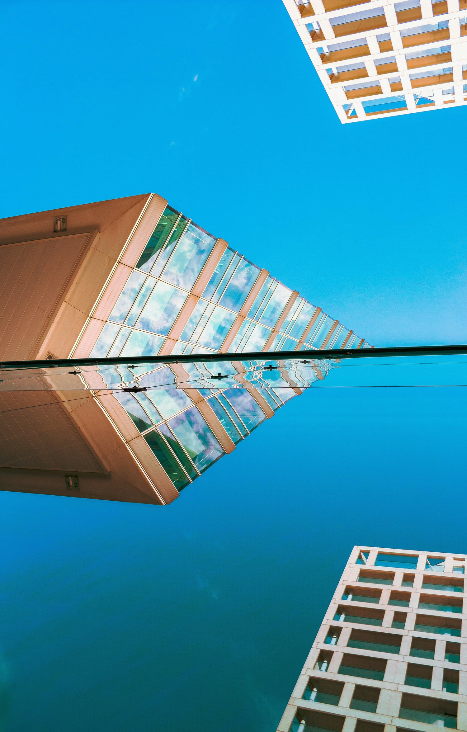 Entdecken Sie die Vorteile von Fensterfolien mit metallic glänzender Oberfläche