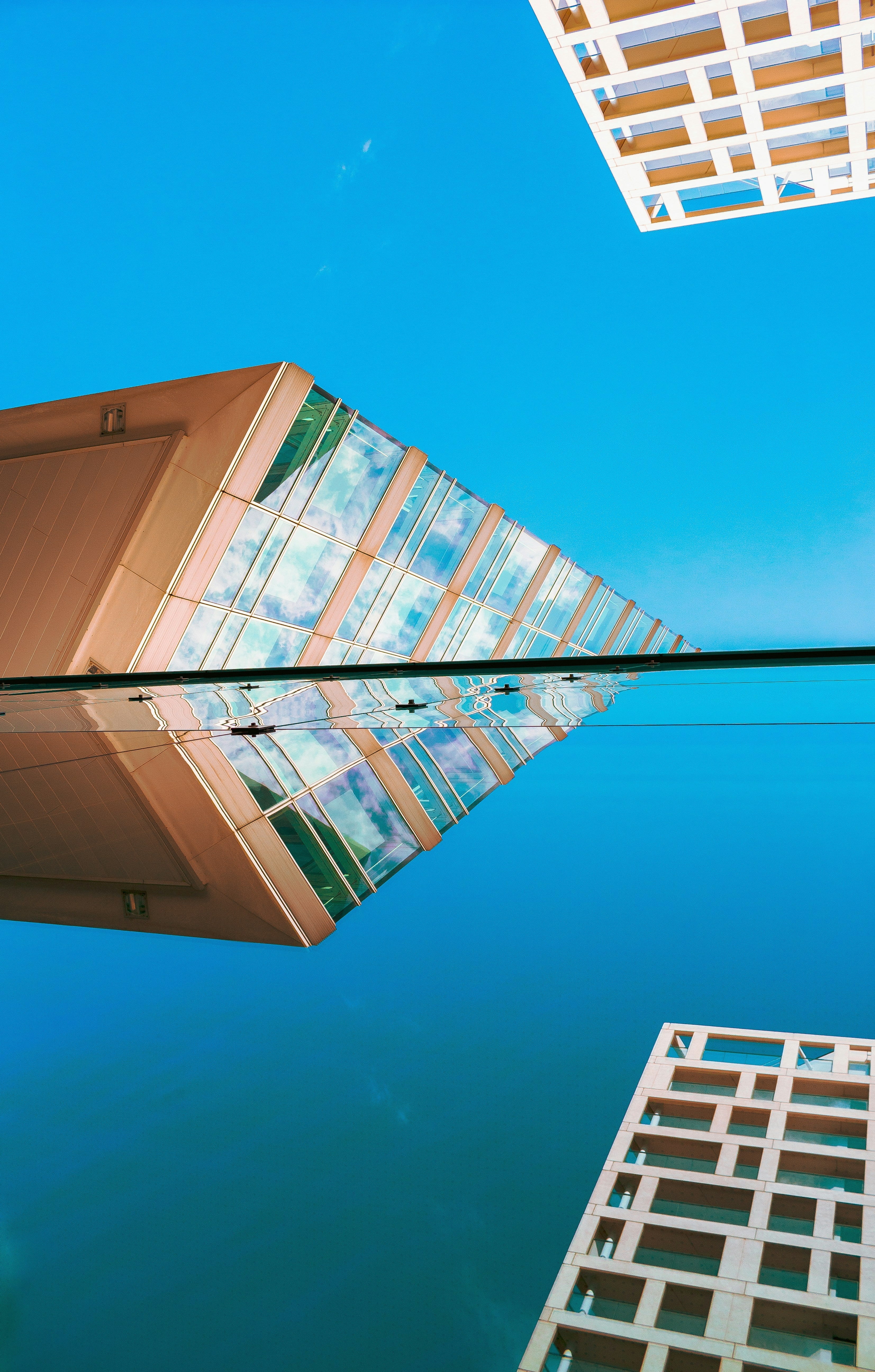 Entdecken Sie die Vorteile von Fensterfolien mit metallic glänzender Oberfläche