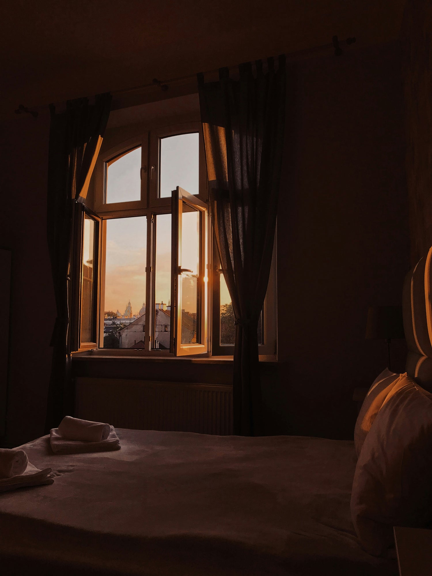 Effektiver Hitze- und Sonnenschutz: Alles über Fensterfolien