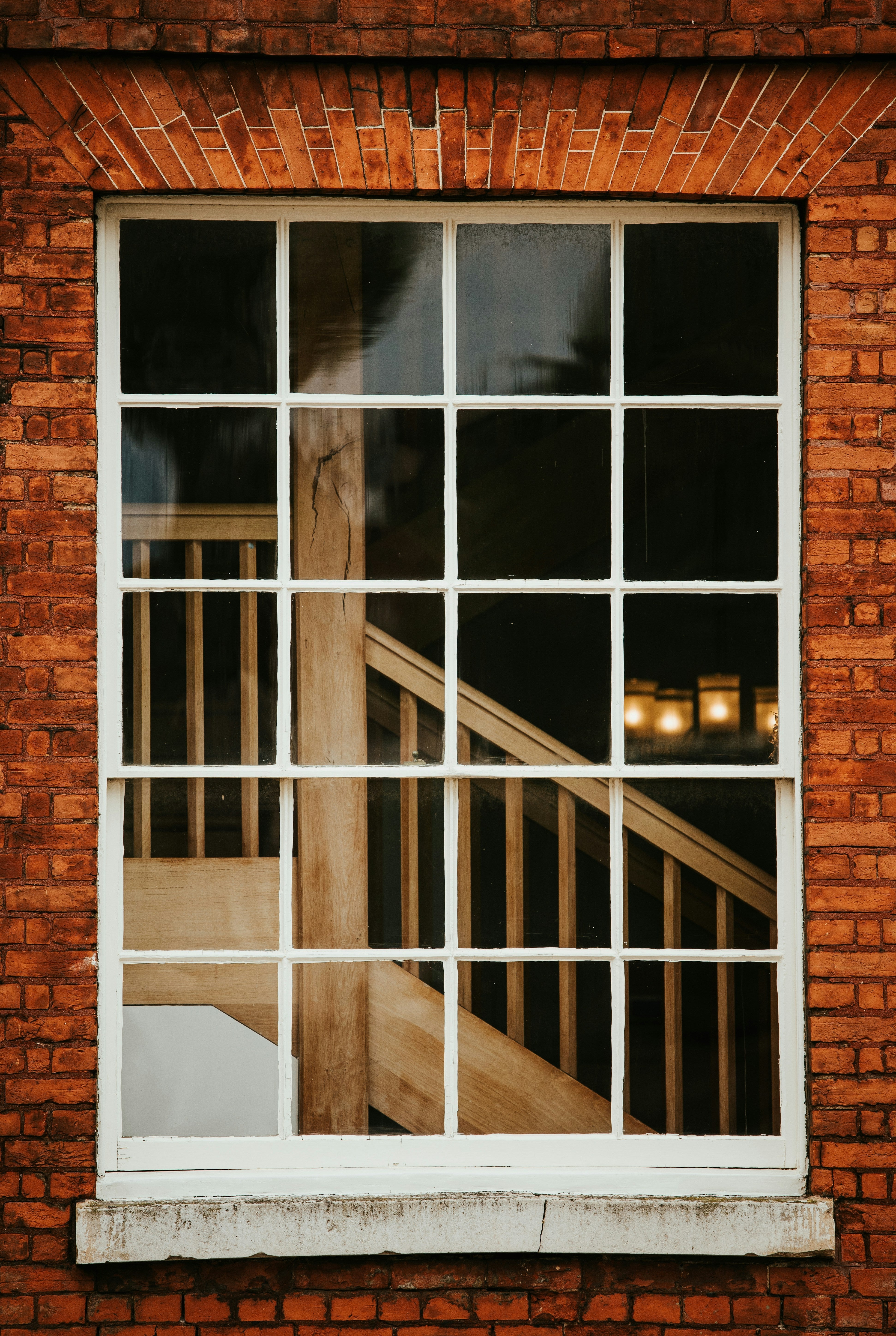 Entdecken Sie die Kunst der Fenstergestaltung: Traditionelle Stile neu interpretiert