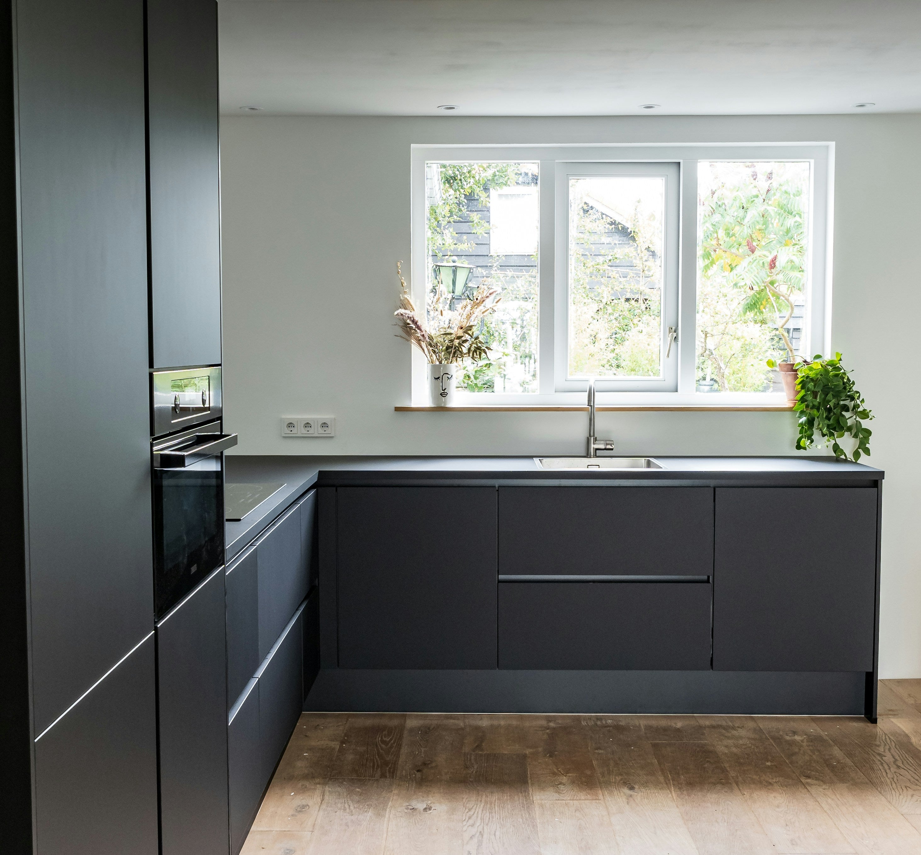 Küchenmöbel-Upgrade leicht gemacht: Entdecken Sie die Vorteile von Möbelfolie